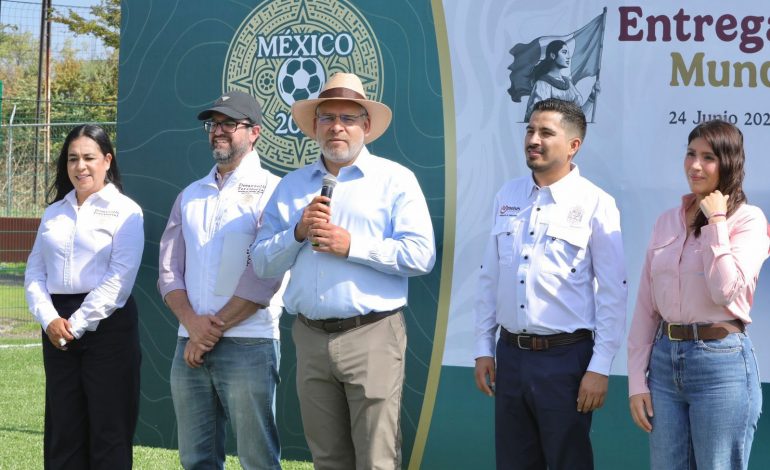 Yurécuaro se suma al «Mundial Social» con nueva cancha de futbol: Bedolla