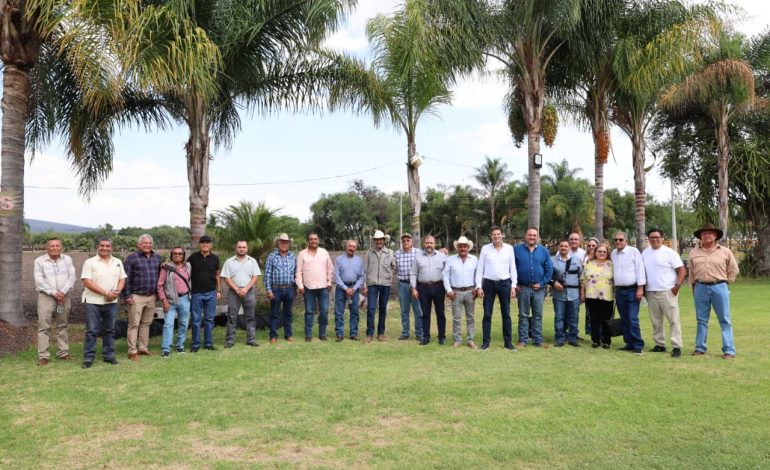 Se suman ganaderos, porcicultores y productores de la región de Huandacareo a AMA Michoacán