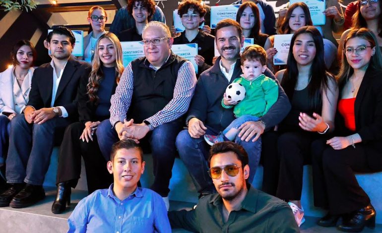 Llama Yankel Benítez a jóvenes a tomar el control con energía y visión
