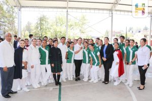 Jeovana Alcántar asistió al último acto cívico de los alumnos del CONALEP, y entrega de reconocimientos a personal docente y administrativo