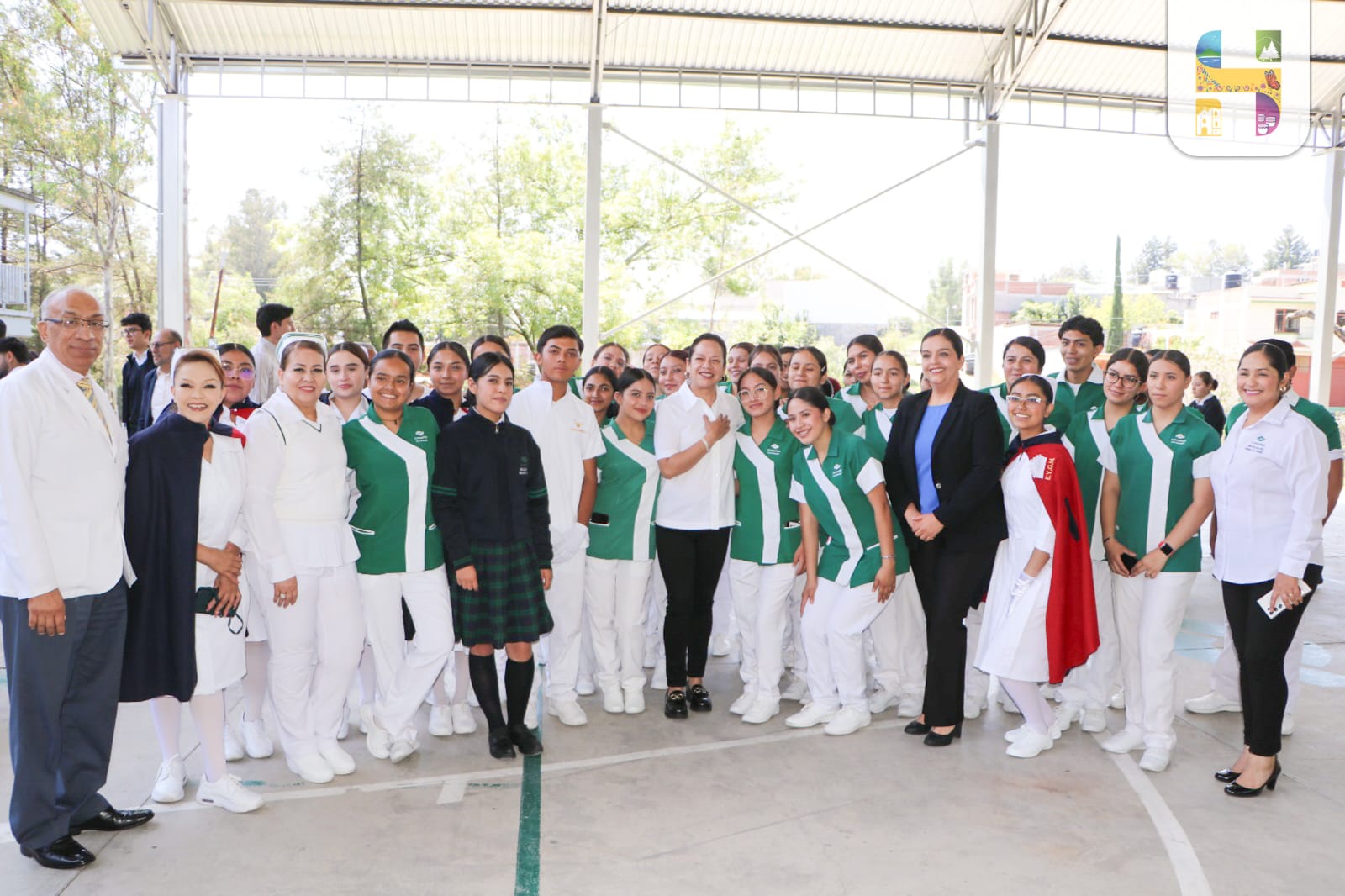 Jeovana Alcántar asistió al último acto cívico de los alumnos del CONALEP, y entrega de reconocimientos a personal docente y administrativo
