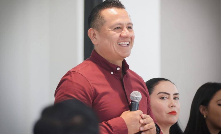 Amplio respaldo político en Michoacán: alcaldes y legisladores reconocen la trayectoria y liderazgo de Carlos Torres Piña.