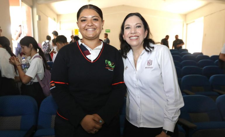 Estudiantes aún pueden registrarse para ingresar al bachillerato en Michoacán.