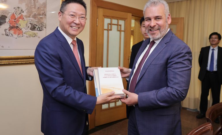 Bedolla y embajador de China refuerzan colaboración comercial, cultural y académica.