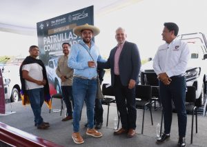 Refuerza Bedolla seguridad en comunidades indígenas con entrega de patrullas