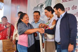Federación entrega apoyos de hasta 500 mil pesos a cocineras tradicionales y comunidades de 22 municipios.