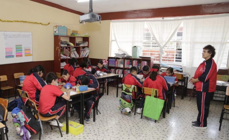 Llama SEE a seguir medidas preventivas en las escuelas por temporada de lluvias