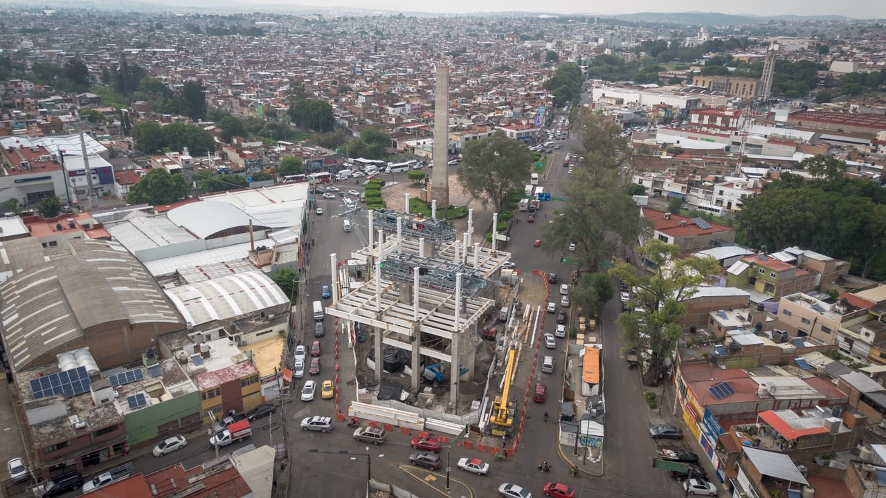 Más cerca de volar sobre Morelia, teleférico reporta 70 % de avance