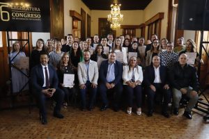 Congreso del Estado y STASPLE entregan constancias por capacitación a sus trabajadores