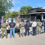 En cateo, asegura FGE 13 refrigeradores que habían sido robados a una empresa refresquera en Lázaro Cárdenas