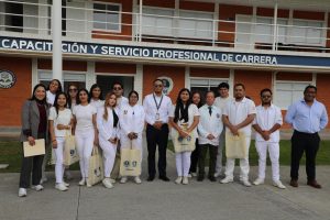 FGE fortalece la formación académica de estudiantes de Odontología mediante visita guiada