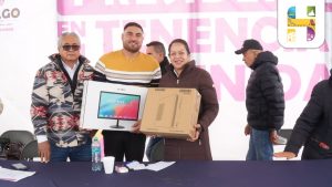 «Presidenta en tu Tenencia»: Escuchan y atienden necesidades ciudadanas en Huajúmbaro