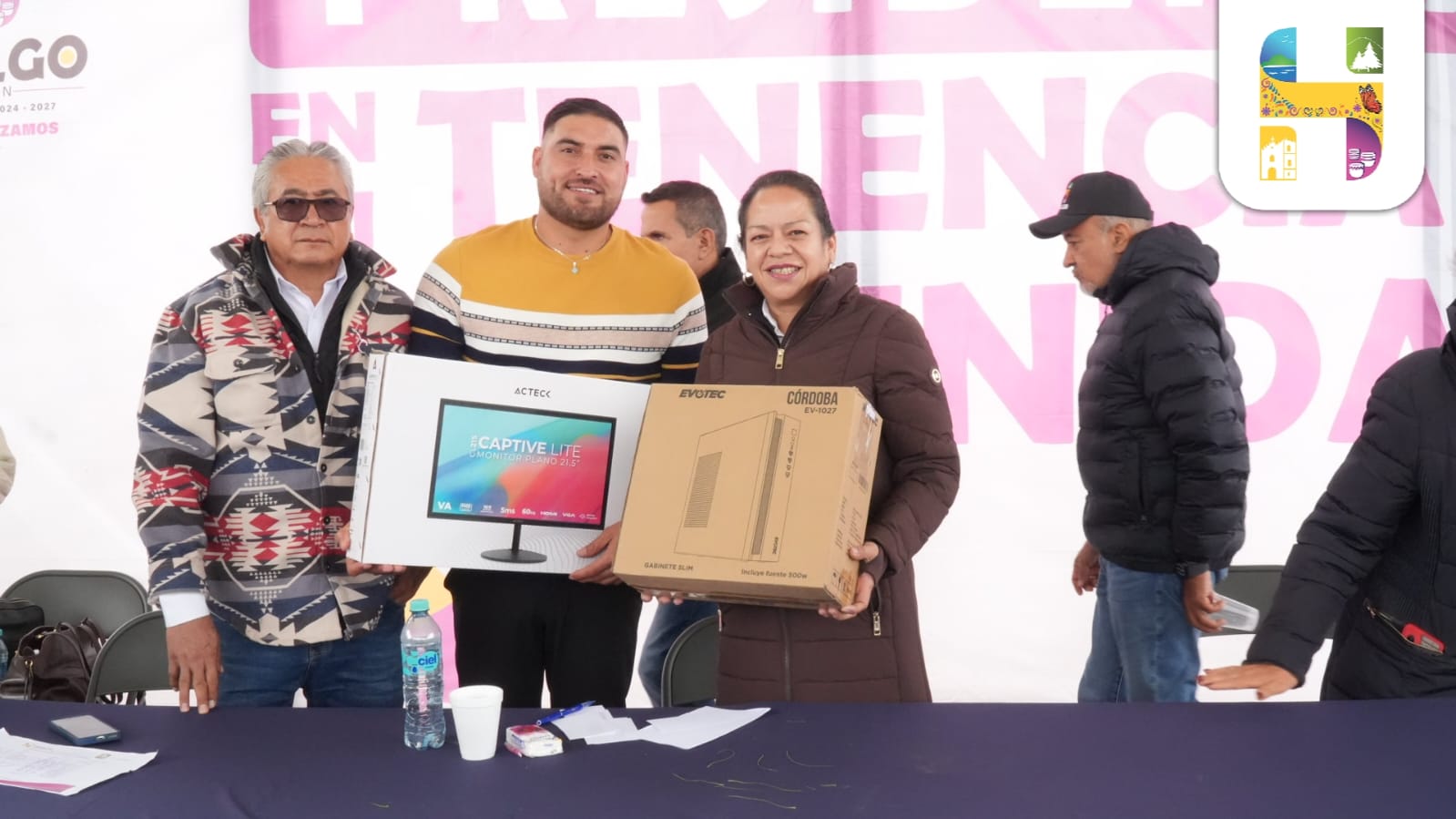 «Presidenta en tu Tenencia»: Escuchan y atienden necesidades ciudadanas en Huajúmbaro