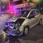 BRUTAL CHOQUE EN EL CENTRO DE ZITÁCUARO DEJA A UN MOTOCICLISTA GRAVEMENTE HERIDO