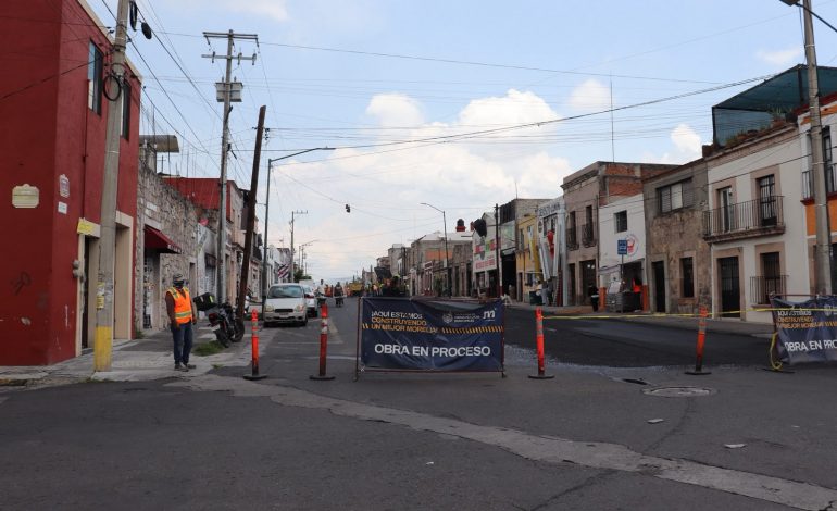 Más vialidades renovadas con el programa de reencarpetamiento del Gobierno de Morelia