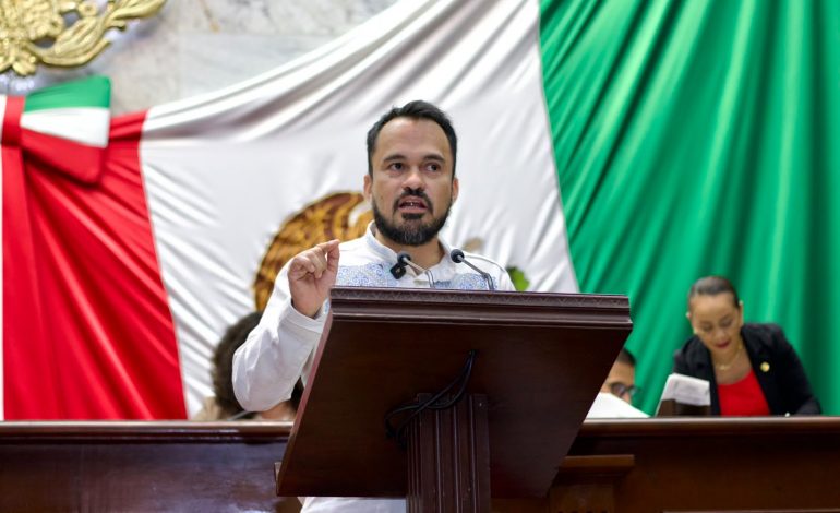Hugo Rangel celebra que el acceso a internet sea un derecho constitucional en Michoacán