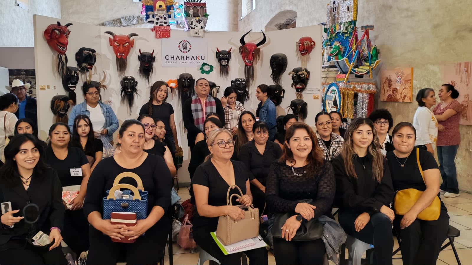Seimujer impulsa autonomía económica de las mujeres en Charo con la Escuela de Saberes