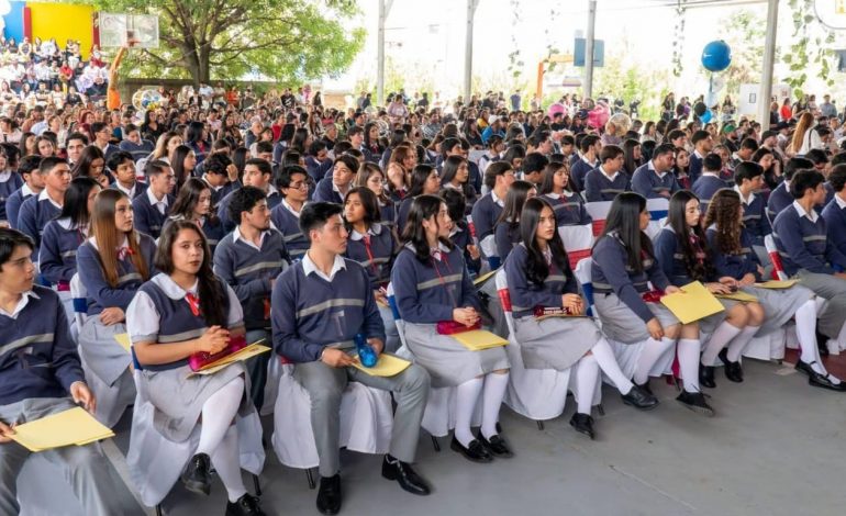 De la preparatoria Taximaroa, egresó la generación 2023-2026