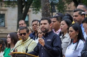 Inicia Octavio Ocampo foros ciudadanos para recuperar la grandeza de Michoacán; arranca en Tingambato con agenda ambiental