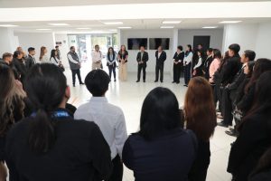 Reciben estudiantes de la Universidad ICEP, campus Pátzcuaro, visita guiada en instalaciones de la FGE