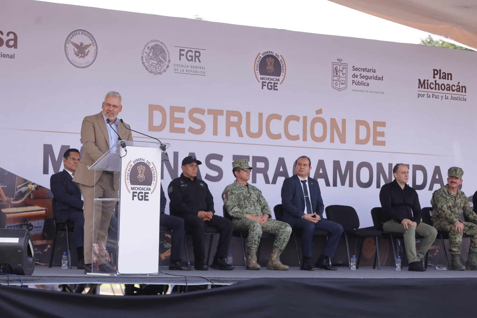 Michoacán frena ingreso mensual de 8.6 mdp al crimen con la destrucción de 721 tragamonedas: Bedolla