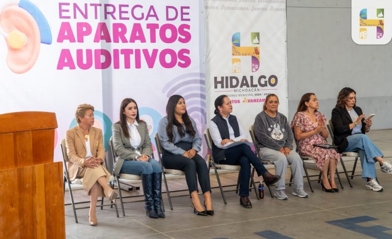 Entregan 257 aparatos auditivos en Hidalgo para beneficiar a familias de cuatro municipios