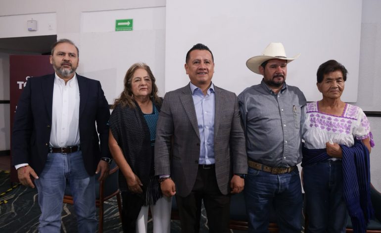 El campo debe traducir su riqueza en bienestar para quienes lo trabajan: Torres Piña