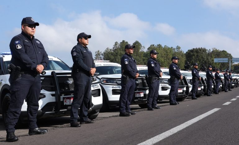 Con unidades Police Interceptor, Guardianes del Camino protegen a las y los viajeros este verano