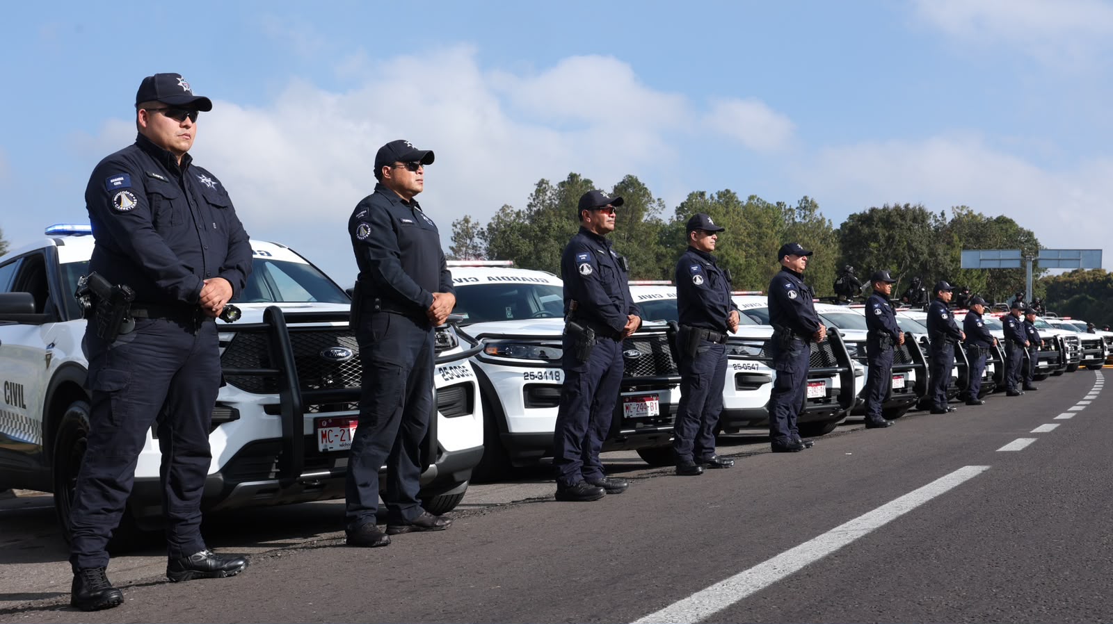 Con unidades Police Interceptor, Guardianes del Camino protegen a las y los viajeros este verano