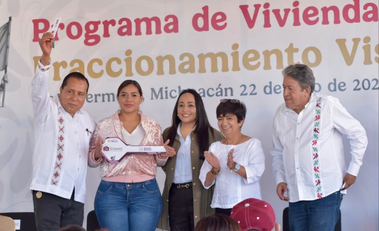 Avanza entrega de vivienda; 160 familias de Morelia, Yurécuaro y Vista Hermosa estrenan hogar
