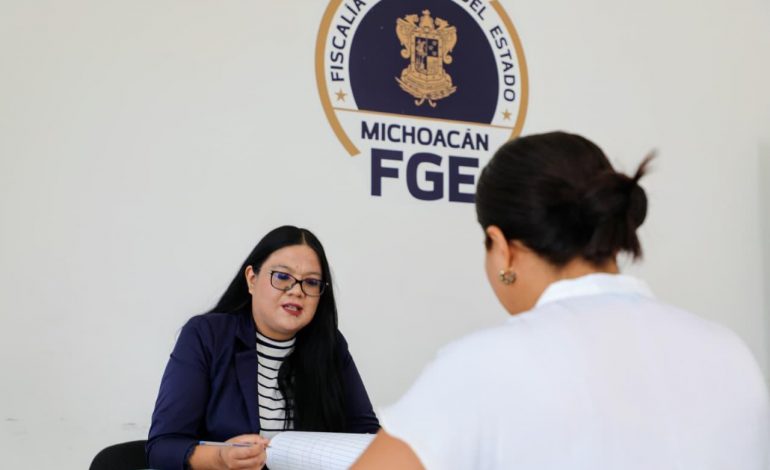 FGE brinda atención directa a 50 personas durante Jornada de Atención a Víctimas en Lázaro Cárdenas