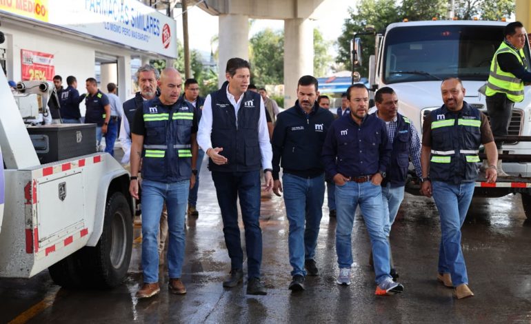 Continúan labores de limpieza y apoyo en colonias afectadas por lluvias