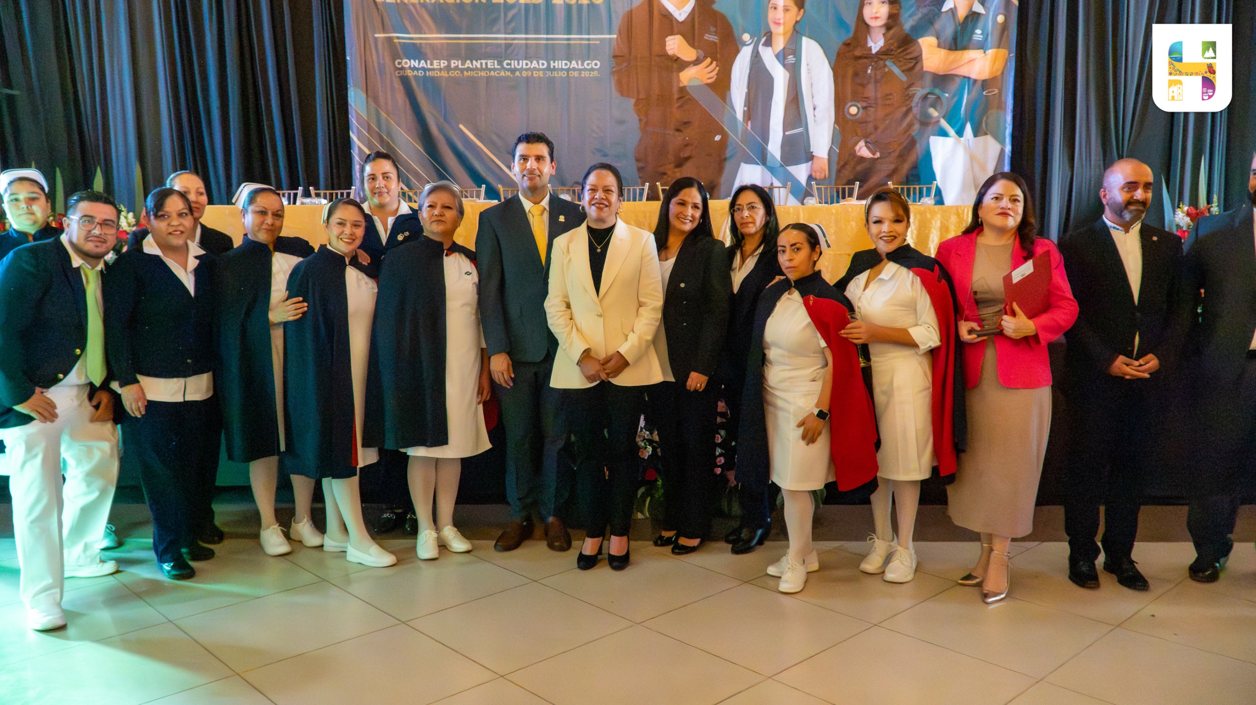 Jeovana Alcántar reafirma su compromiso con el Conalep durante ceremonia de graduación
