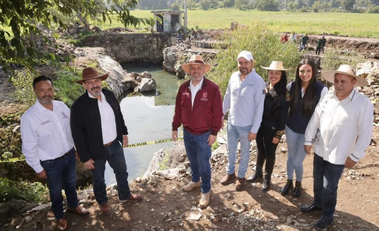 Con la intervención de 79 manantiales, avanza el rescate del lago de Pátzcuaro: Bedolla