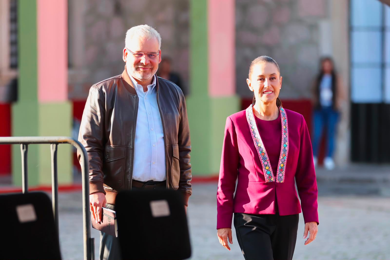 Ante Sheinbaum, destaca Bedolla avances del Plan Michoacán en seguridad, infraestructura y educación.