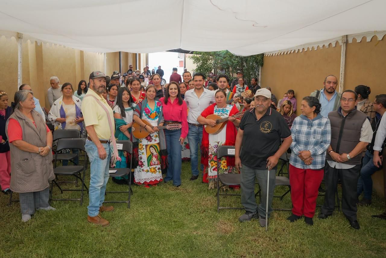 Gladyz Butanda y artesanos van por plan especial para transformar Santa Clara del Cobre.