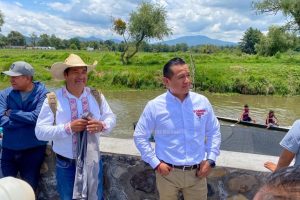 Agradecen comuneros de Uranden, el apoyo de Carlos Torres Piña a la isla.