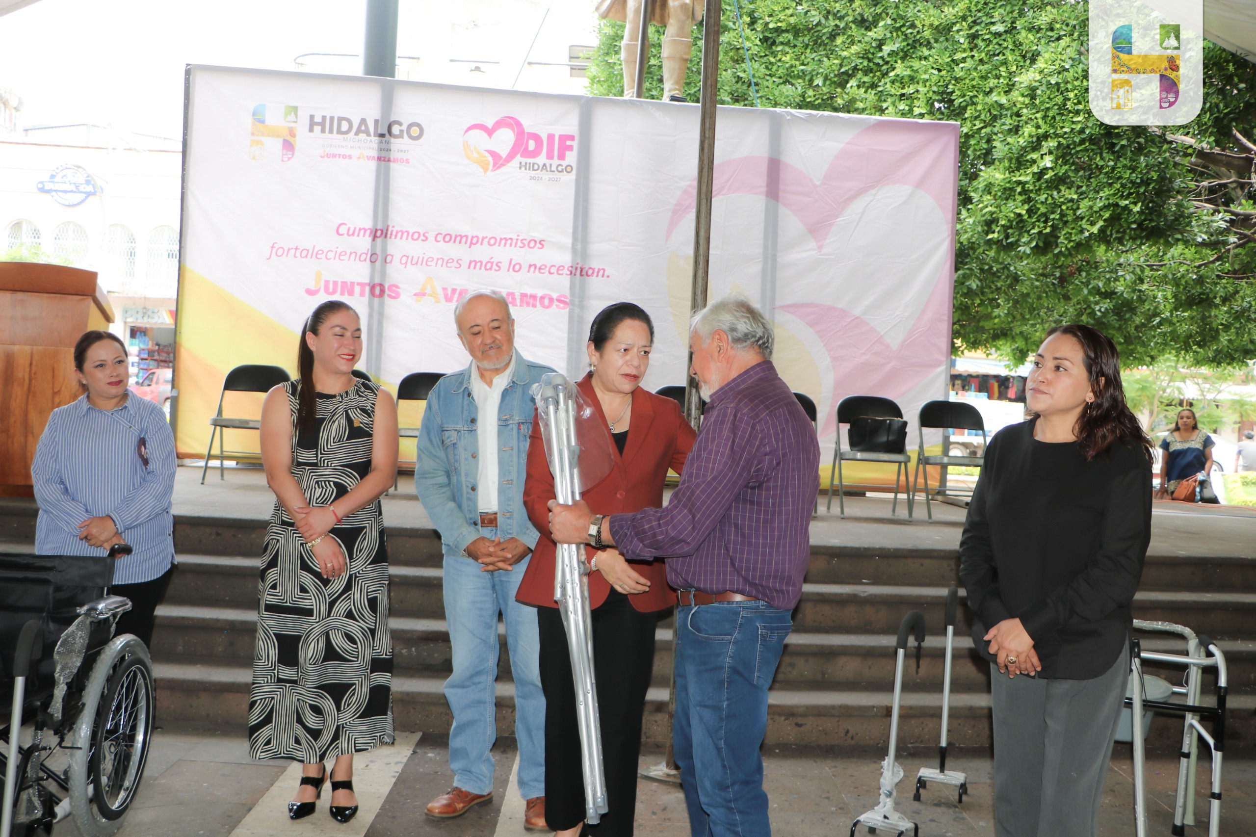 Jeovana Alcántar transforma la vida de personas con discapacidad: supera los 700 aparatos funcionales entregados en Hidalgo