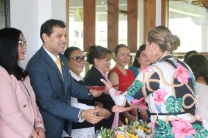 Reconoce Octavio Ocampo a las educadoras del oriente como el pilar fundamental de la niñez.