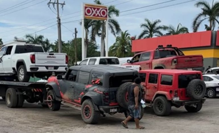 Enfrentamiento en Arteaga deja tres civiles abatidos; cae presunto jefe de plaza.