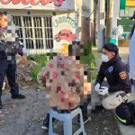 Motociclista resulta lesionado tras sufrir accidente en la carretera Toluca-Zitácuaro.