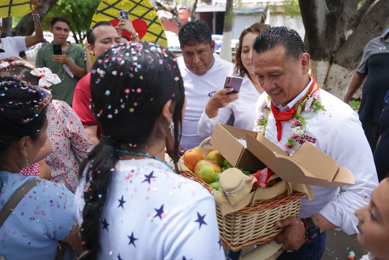Urge Carlos Torres Piña a industrializar el campo michoacano para generar empleo y seguridad. 