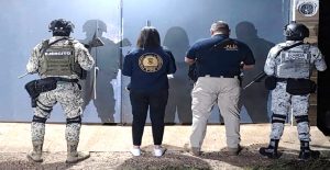 Cae presunto integrante de célula delictiva con potente arsenal en Ciudad Hidalgo.