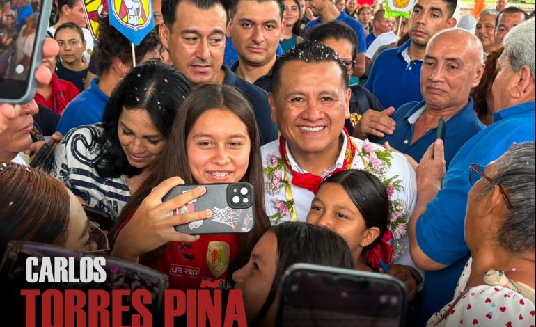 Mujeres y jóvenes toman protagonismo en las Asambleas Informativas de Carlos Torres Piña