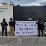 Asegura FGE armas, equipo táctico, droga y vehículos durante cateo en Tinaja de Vargas