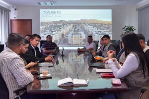 Más de mil 330 familias, cerca de estrenar hogar; evalúan obras habitacionales en 6 municipios