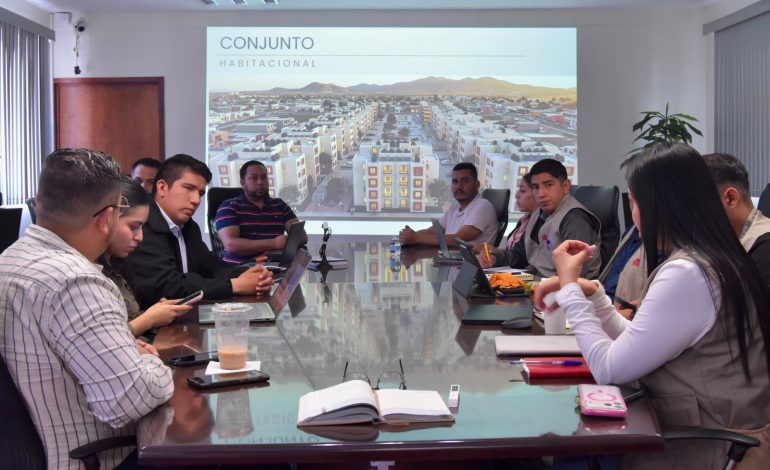 Más de mil 330 familias, cerca de estrenar hogar; evalúan obras habitacionales en 6 municipios