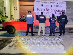 Asegura SSP cerca de 45 kilos de marihuana ocultos en vehículo; hay 2 detenidos