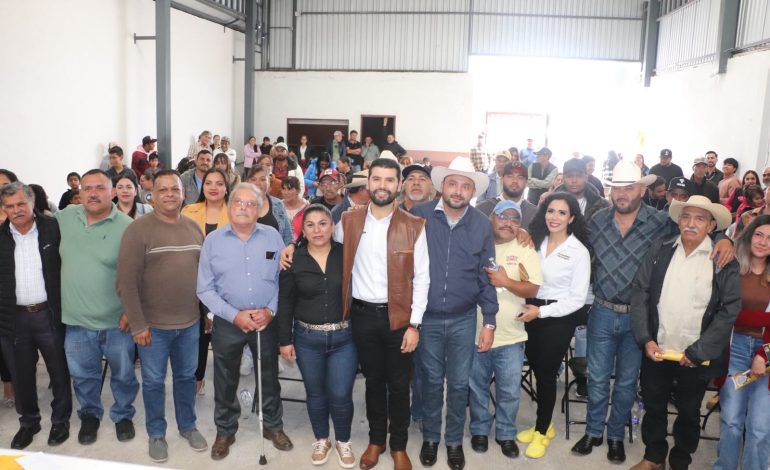 Octavio Ocampo impulsa la Grandeza de Michoacán en Asamblea de Villa Madero