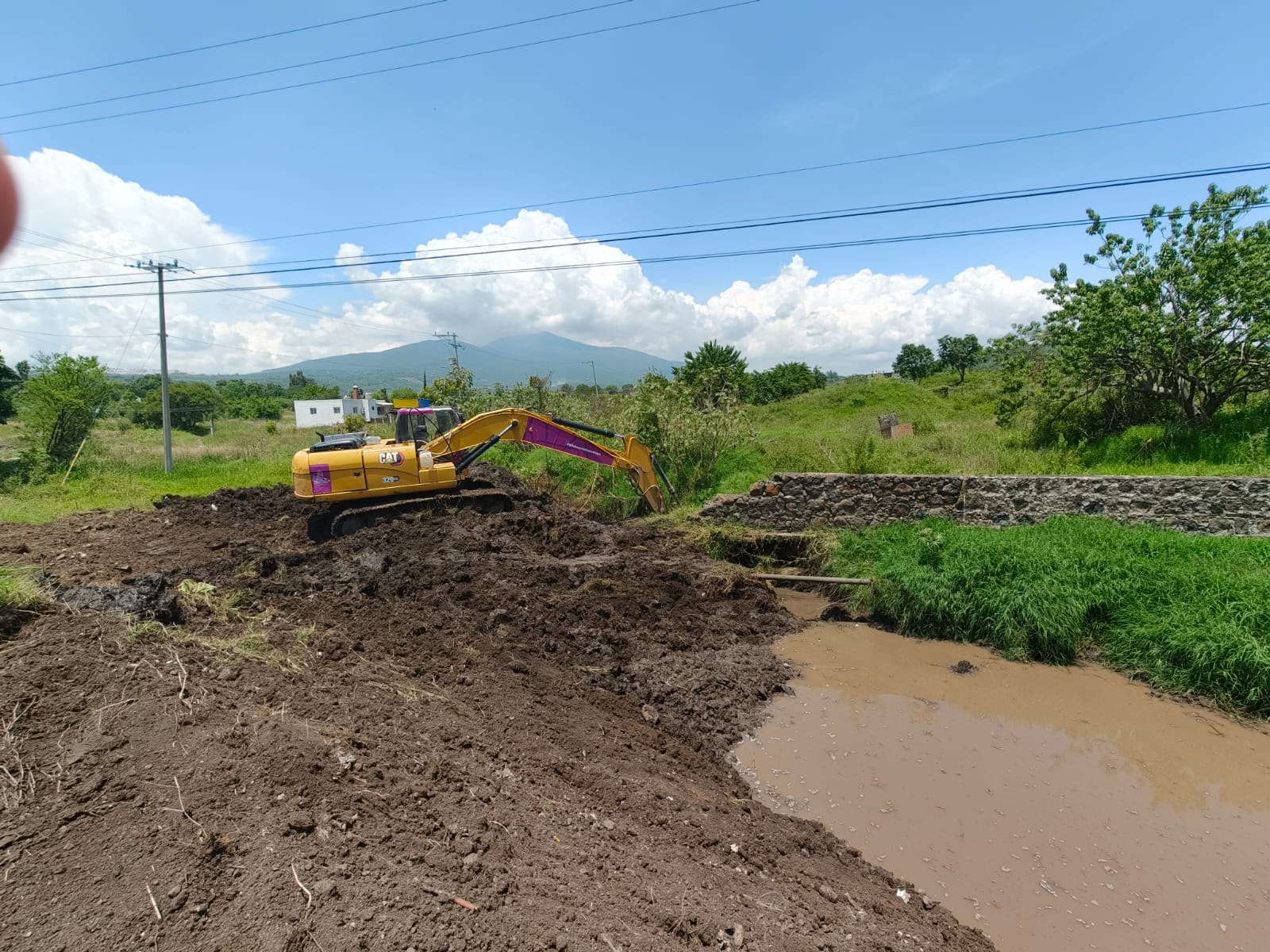 Inicia SCOP rehabilitación de canales pluviales en San Nicolás Obispo: Rogelio Zarazúa